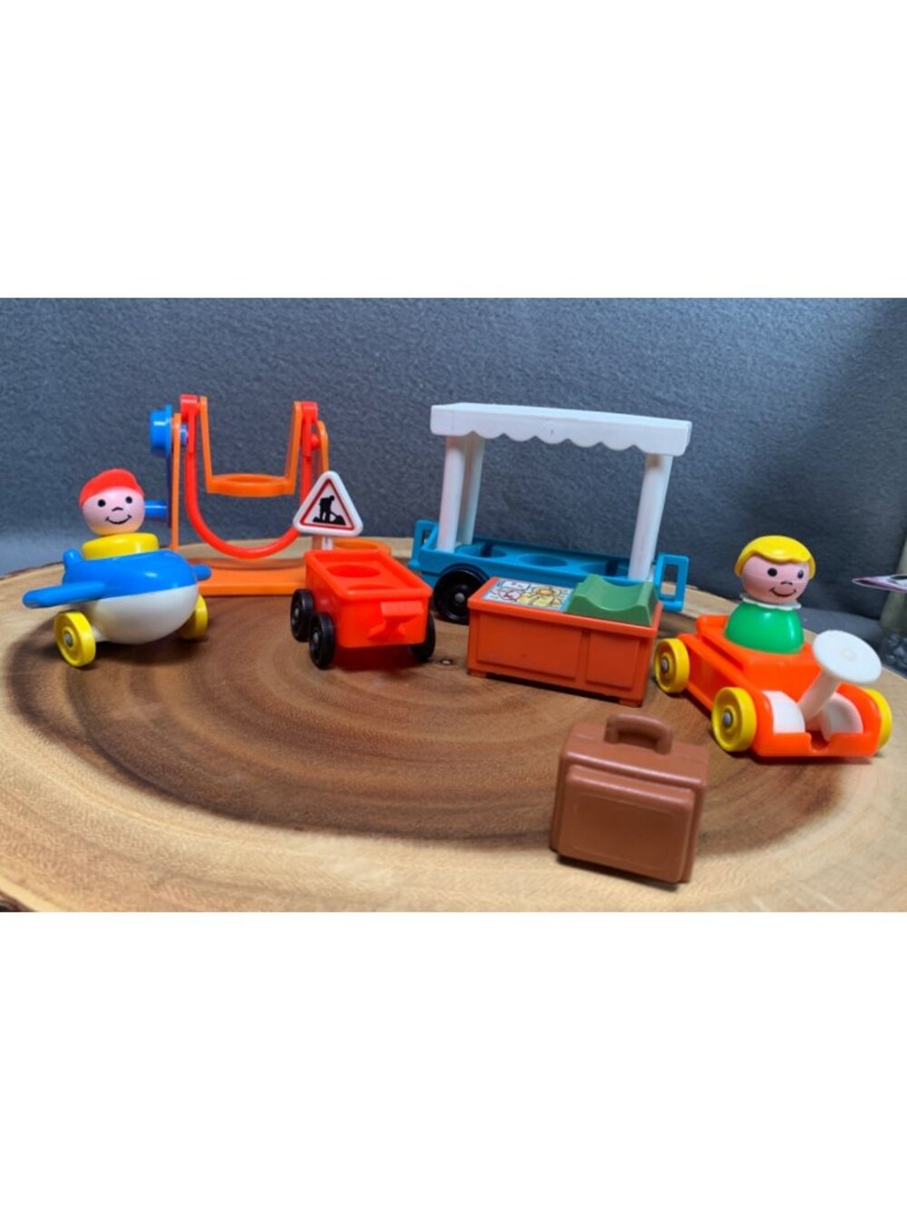Fisher-Price Little People Zoo Gazebo, Tram Jump Rope Train Set Vintage